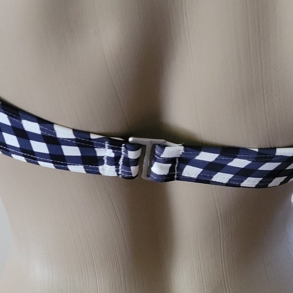 Draper James x Lands' End Twist Front Underwire Bikini Top Swimsuit - Picture 9 of 12